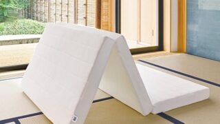 エアウィーヴの三つ折りマットレス 寝返りがスムーズ！ 腰や肩にかかる負担を軽減！